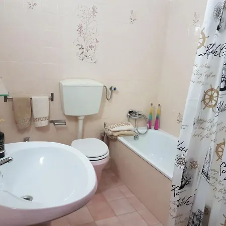 Estrela Beach Apartment فوزيتا